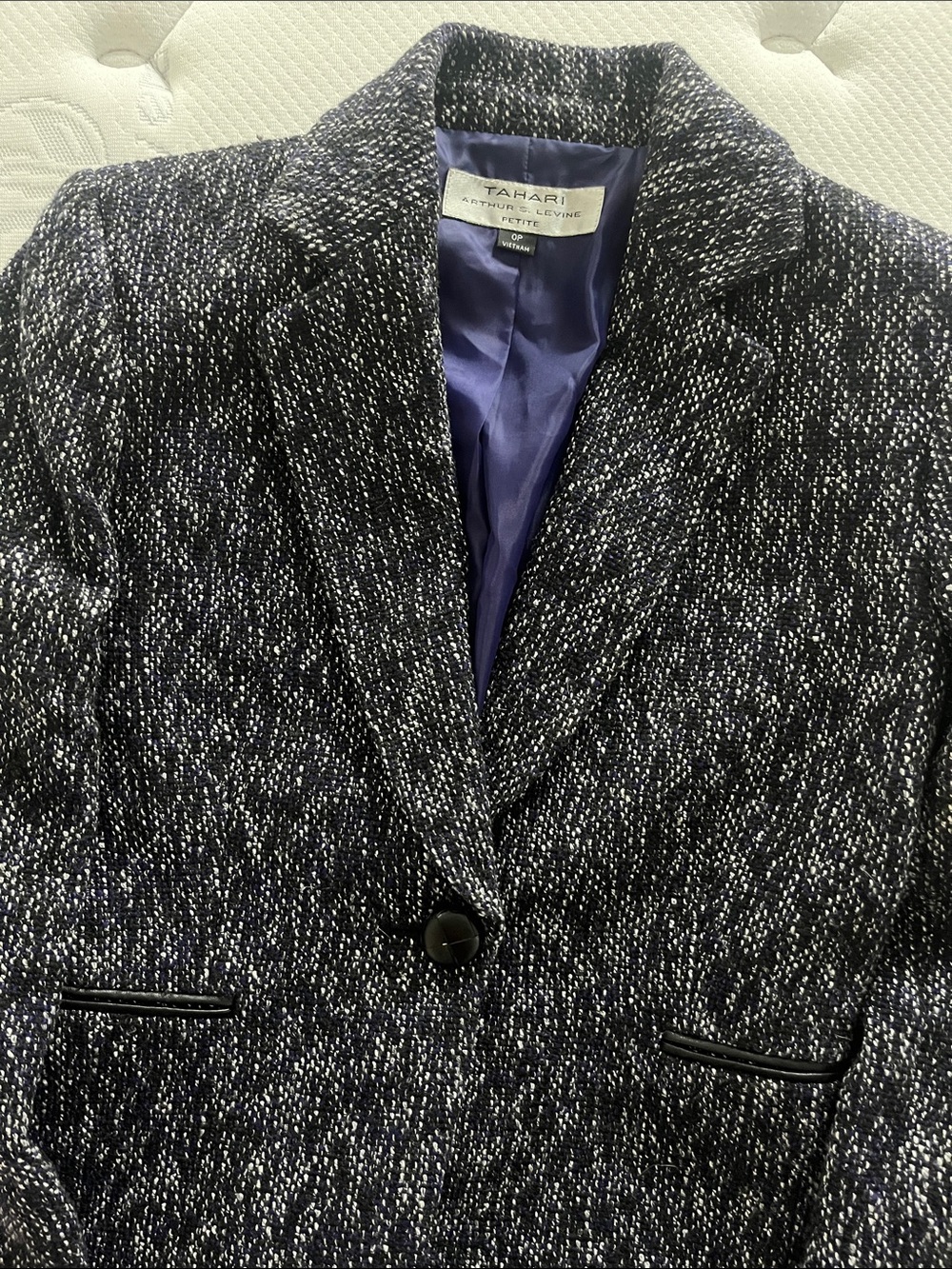 Tahari Black & White Tweed Notch-Lapel Blazer